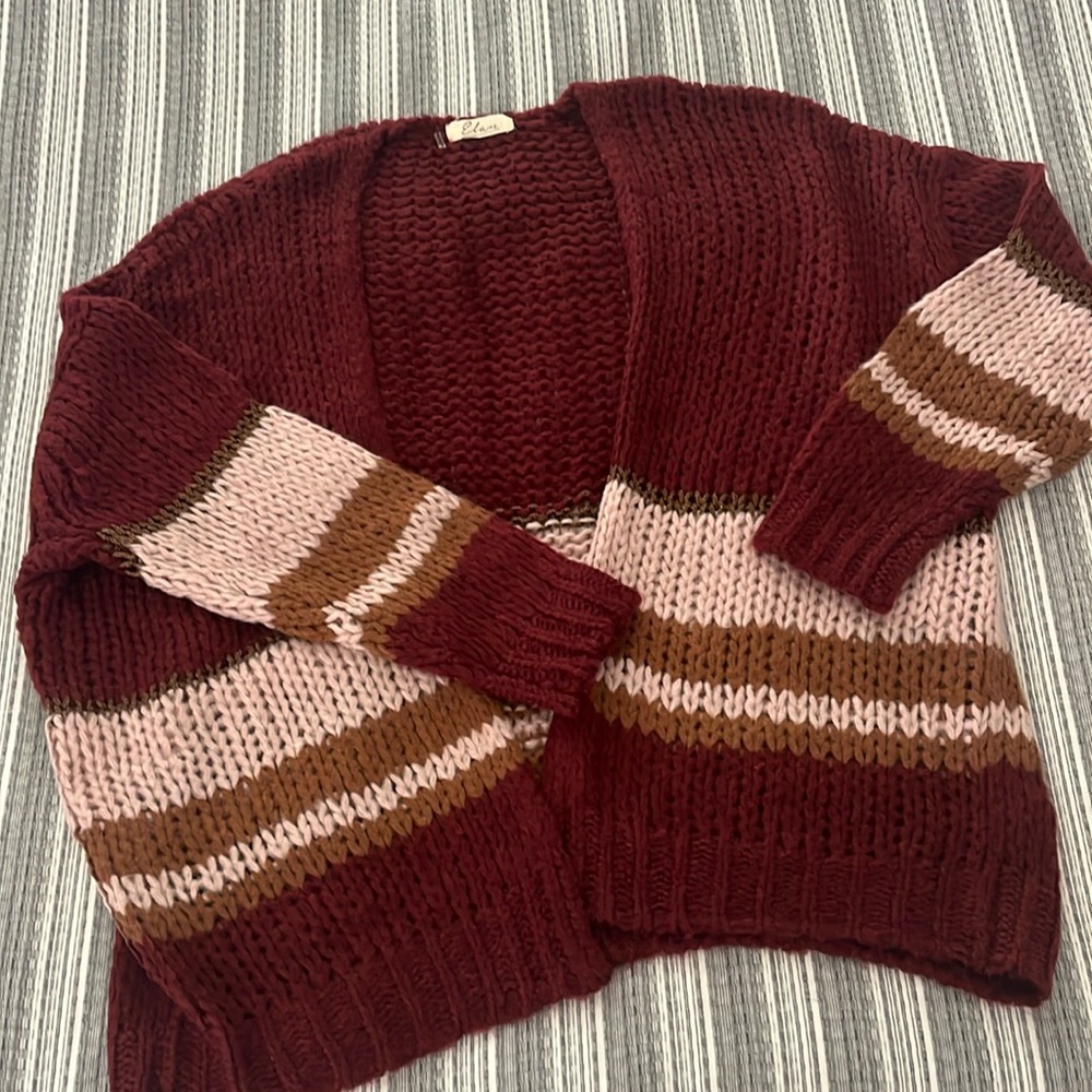 One Size fits all Elan Chunky Cardigan